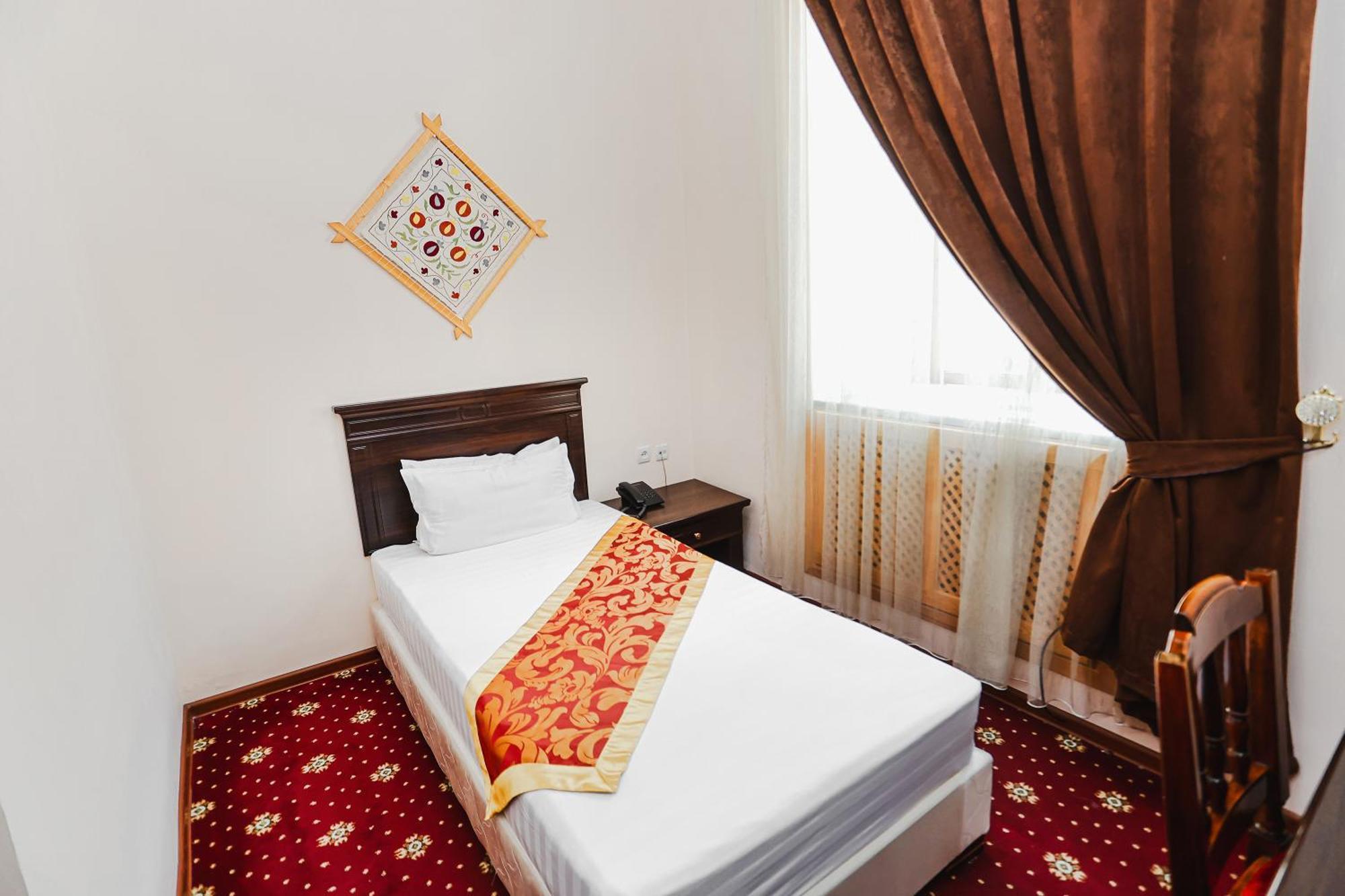 Hotel Yangi Sharq Samarkand Exteriér fotografie