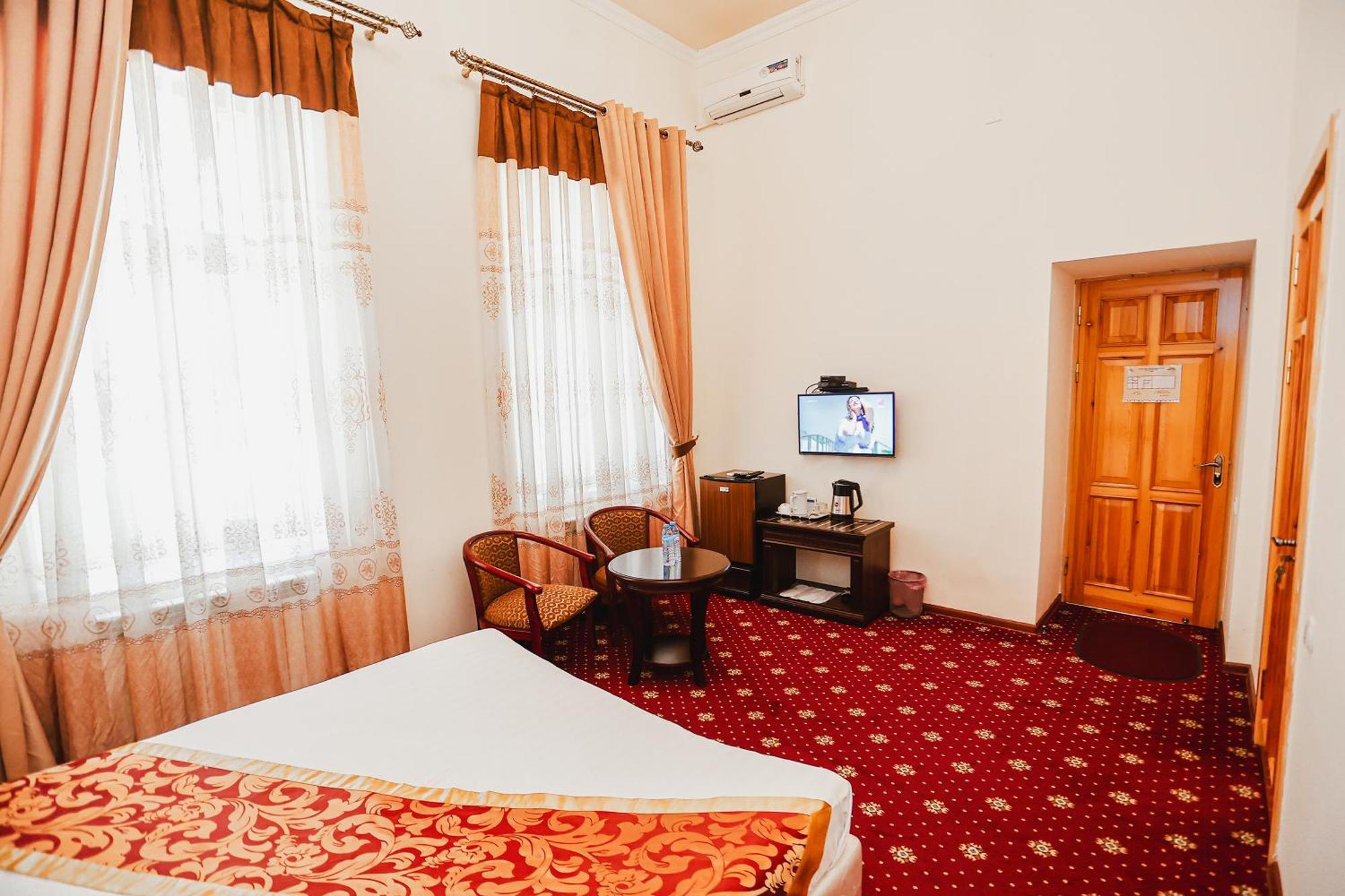 Hotel Yangi Sharq Samarkand Exteriér fotografie